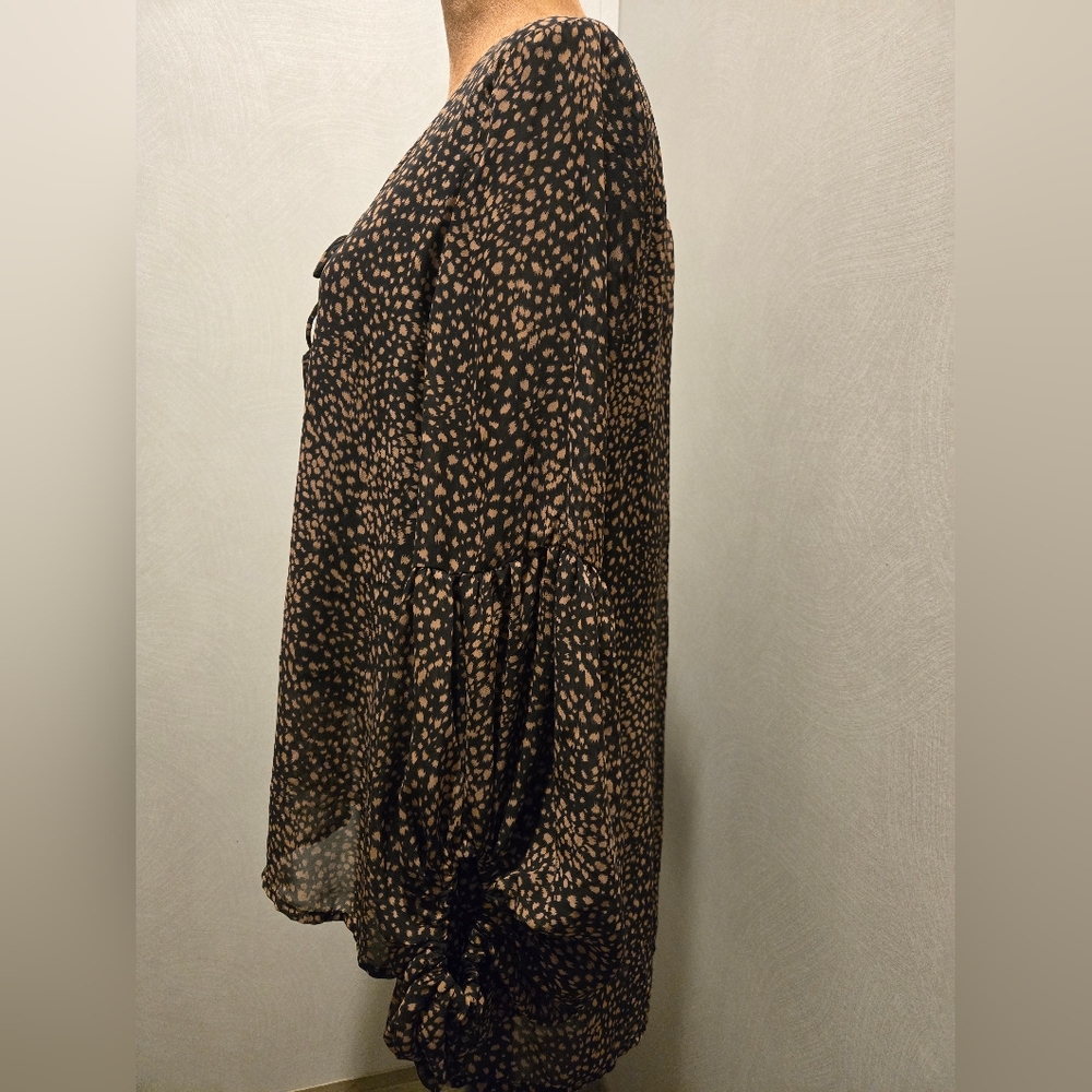 By Together Black and Tan Spotted Blouse - Picture 4 of 7